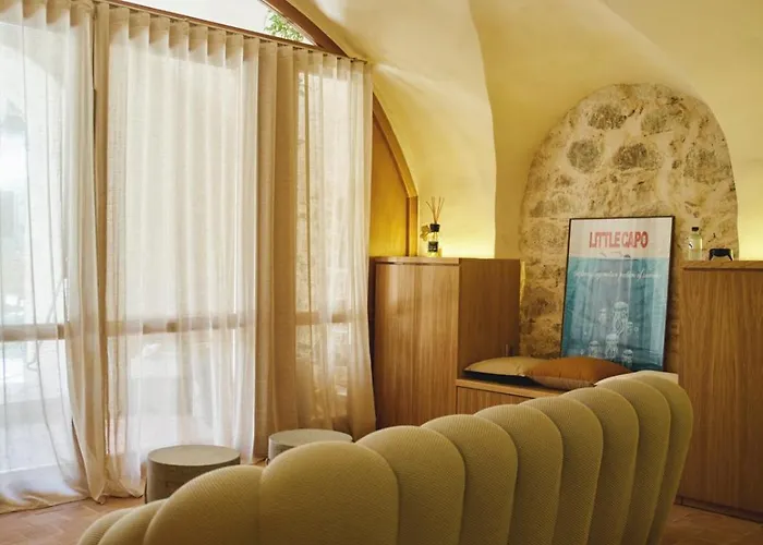 Ajaccio Hypercentre, Superbe Appartement Dans Une Ancienne Ecurie Du Xviiie Siecle
