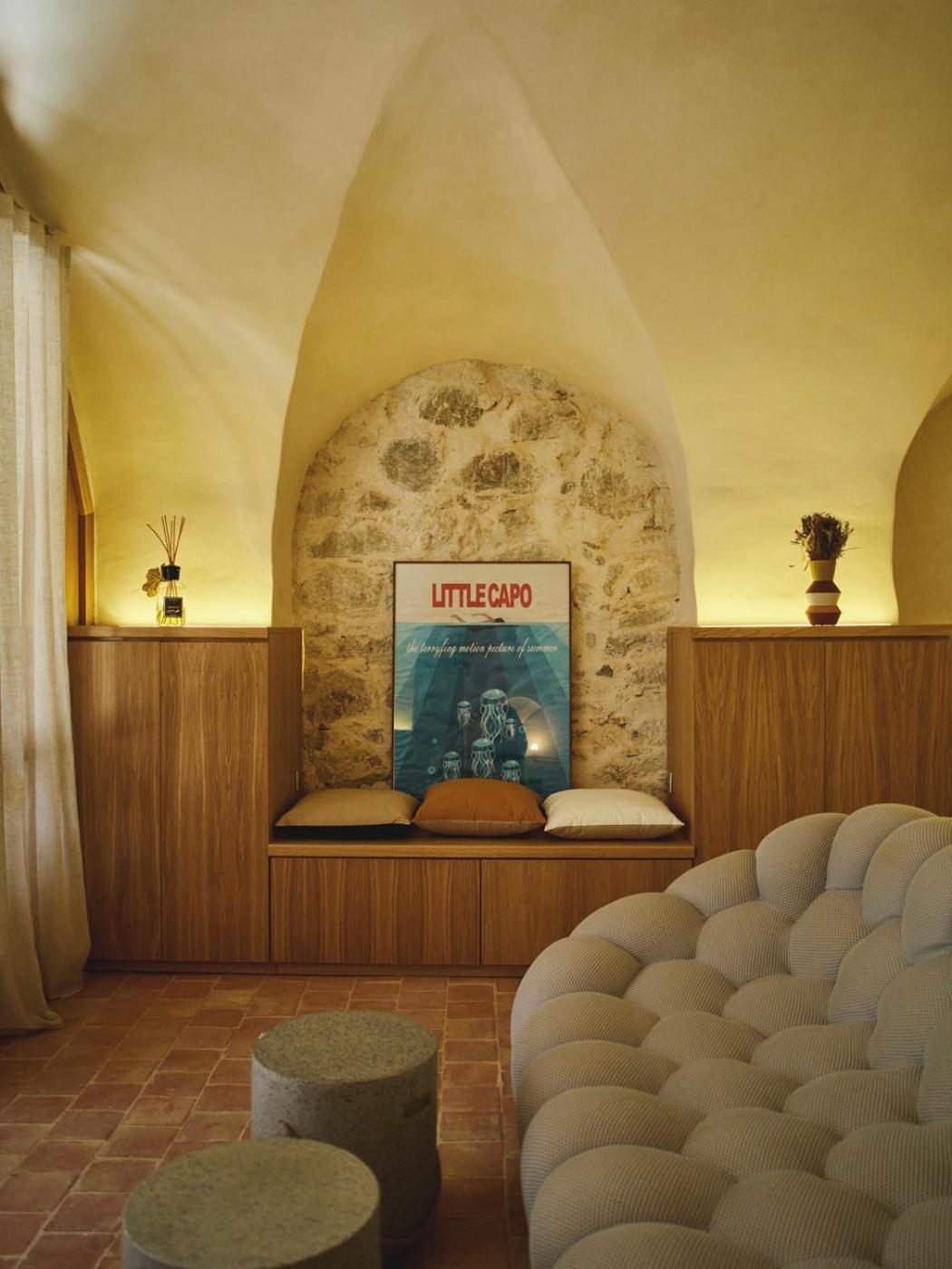 Ajaccio Hypercentre, Superbe Dans Ancienne Ecurie Du Xviiie Siecle Ajaccio (Corsica)